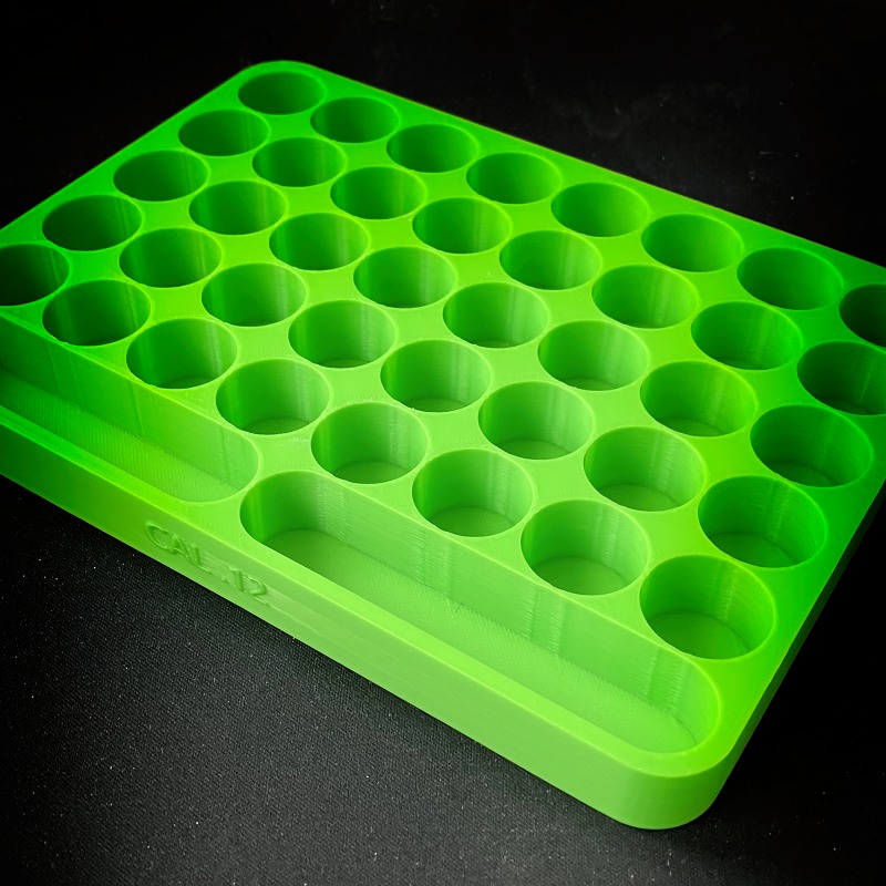 Snadné přebíjení a bezpečné přenášení nábojnic