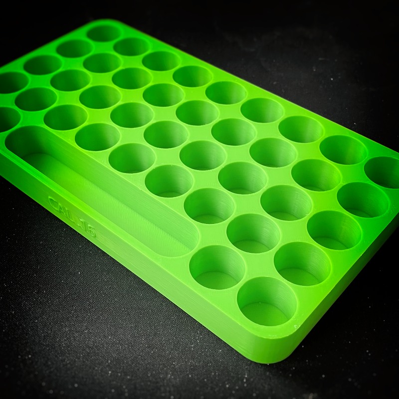 Snadné přebíjení a bezpečné přenášení nábojnic