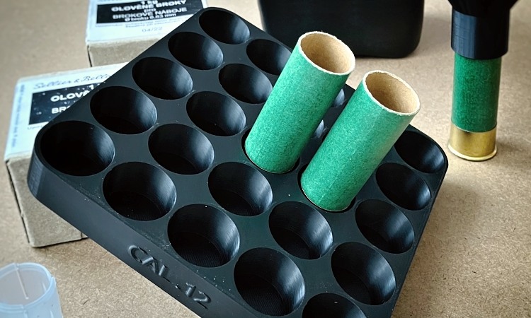 Stojan zajistí pořádek a pohodlí při přebíjení